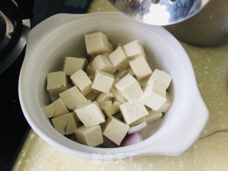 砂锅红烧肉炖豆腐的做法步骤：3