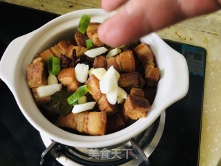 砂锅红烧肉炖豆腐的做法步骤：6