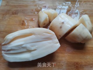 龙骨炖湖藕的做法步骤：2