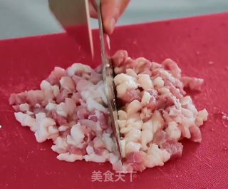 膏蟹蒸肉饼的做法步骤：1