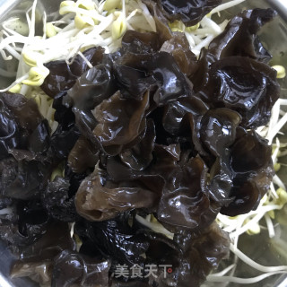 黄豆芽炖粉条的做法步骤：5