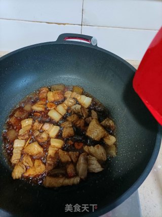 毛豆烧五花肉的做法步骤：4