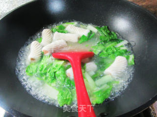 包心鱼卷毛毛菜煮粉丝的做法步骤：5