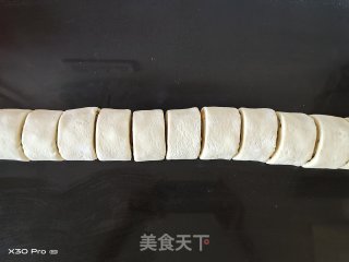 榨菜萝卜干花卷（一次发酵）的做法步骤：3