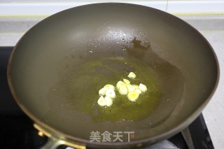 圆白菜炒菌菇的做法步骤：3