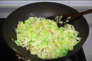 圆白菜炒菌菇的做法步骤：5