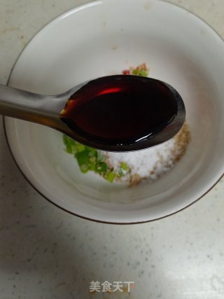 菜瓜拌鸡蛋丝花生米的做法步骤：15