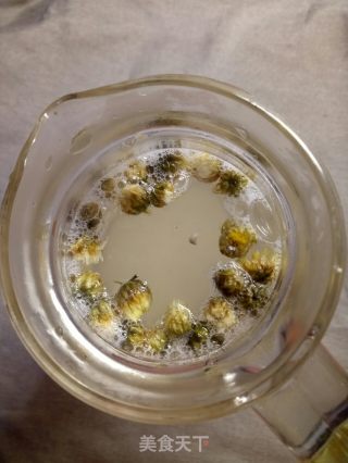 柠檬菊花茶的做法步骤：4