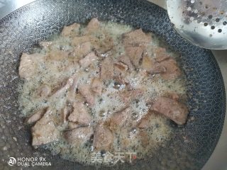 青椒炒猪肝的做法步骤：7