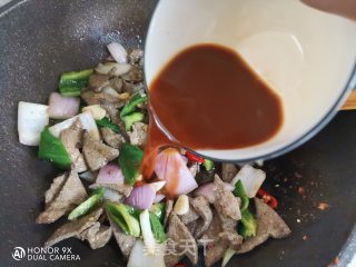 青椒炒猪肝的做法步骤：11