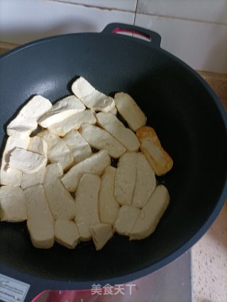 煎豆腐的做法步骤：1