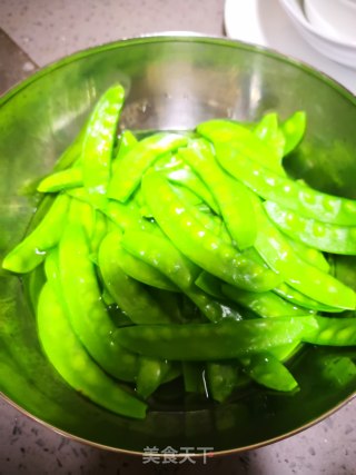 培根炒荷兰豆的做法步骤：4