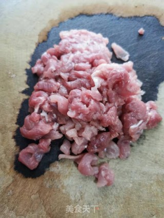 肉丝炒豆芽的做法步骤：4