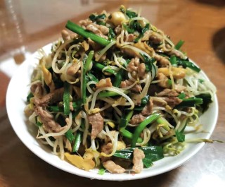 肉丝炒豆芽的做法步骤：7