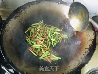 生炒肉丝蒜苔的做法步骤：7