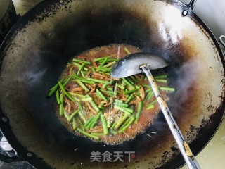 生炒肉丝蒜苔的做法步骤：9