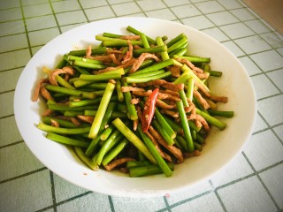 生炒肉丝蒜苔的做法步骤：10