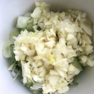 核桃油炒西葫芦的做法步骤：3