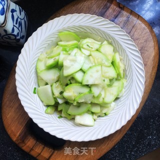 核桃油炒西葫芦的做法步骤：12