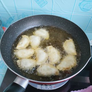 炸藕饺的做法步骤：7