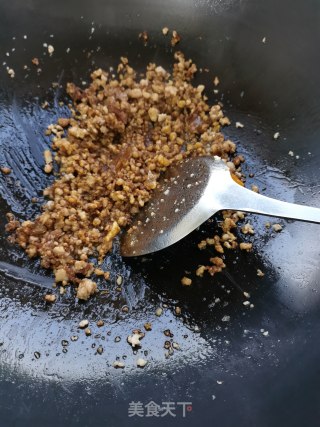 肉末花生焖豆角干的做法步骤：7