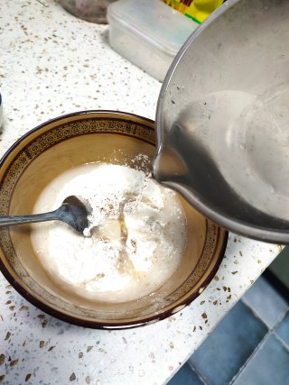 懒人版韭菜猪肉饼的做法步骤：4