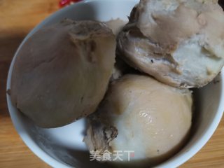 小白菜煮芋头的做法步骤：1