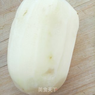莲藕炖精肉的做法步骤：1