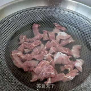 莲藕炖精肉的做法步骤：6