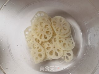 木耳黄瓜拌莲藕的做法步骤：4