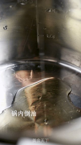 快手藕丁，孜然咸鲜超下饭，几块钱就能炒一大盘的做法步骤：3