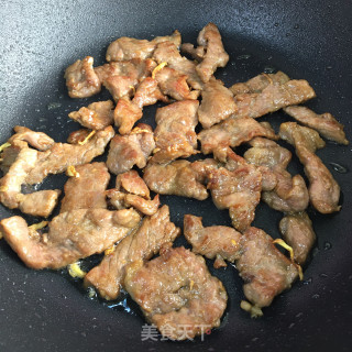 西芹炒牛柳的做法步骤：5