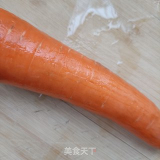 胡萝卜肉丁包的做法步骤：1