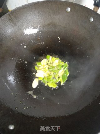 豆芽鸡蛋炒粉条的做法步骤：8