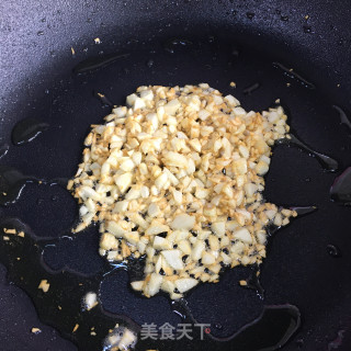 蒜蓉粉丝蒸金针菇的做法步骤：5
