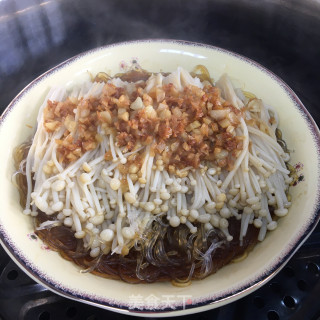蒜蓉粉丝蒸金针菇的做法步骤：8