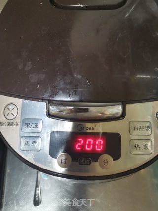 皮蛋瘦肉粥的做法步骤：3