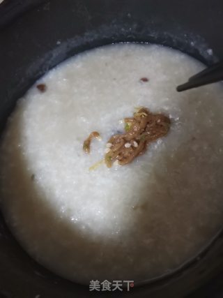 皮蛋瘦肉粥的做法步骤：6