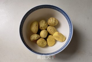 板栗炖排骨的做法步骤：1