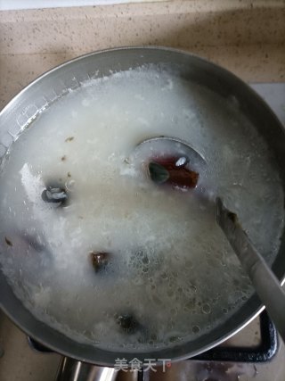 皮蛋瘦肉粥的做法步骤：5
