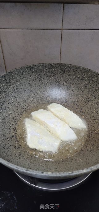 香煎鳕鱼的做法步骤：3