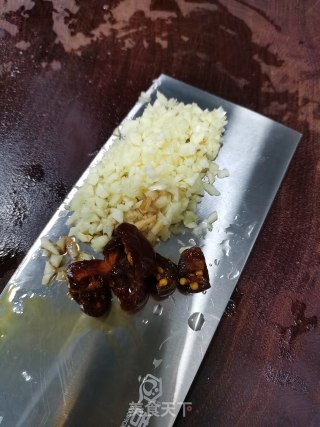 凉拌芦笋的做法步骤：2