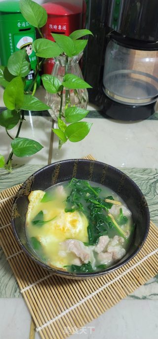 枸杞叶煎蛋瘦肉汤的做法步骤：8