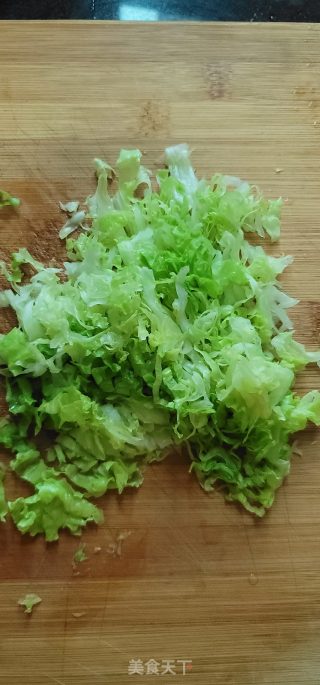 生菜鸡蛋饼的做法步骤：3