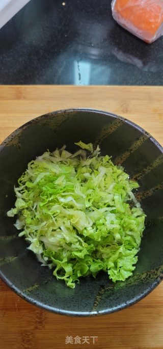 生菜鸡蛋饼的做法步骤：4