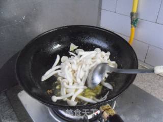 虾仁白玉菇的做法步骤：7