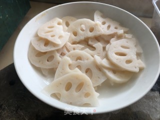 酸辣藕片的做法步骤：4