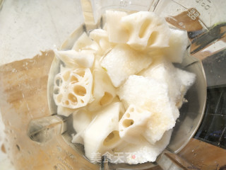 雪梨莲藕浆的做法步骤：3