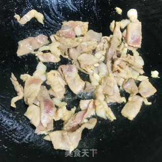 西芹炒肉的做法步骤：7