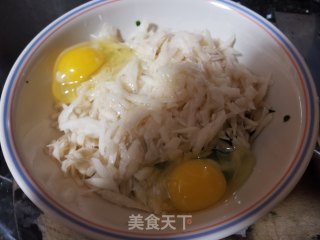 韭菜土豆饼的做法步骤：3